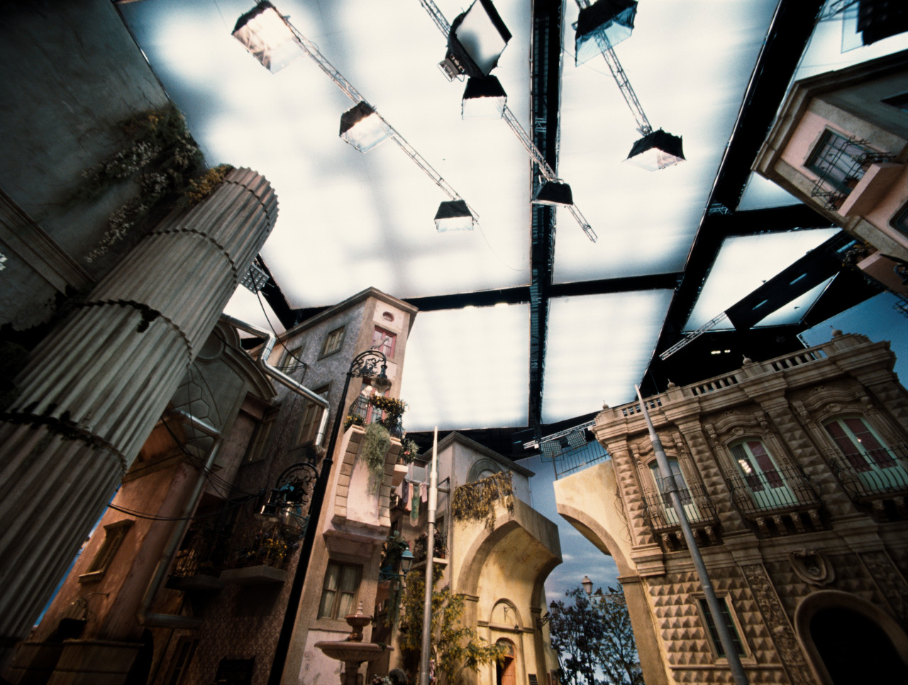 "Poor Things" visual effects by Union VFX